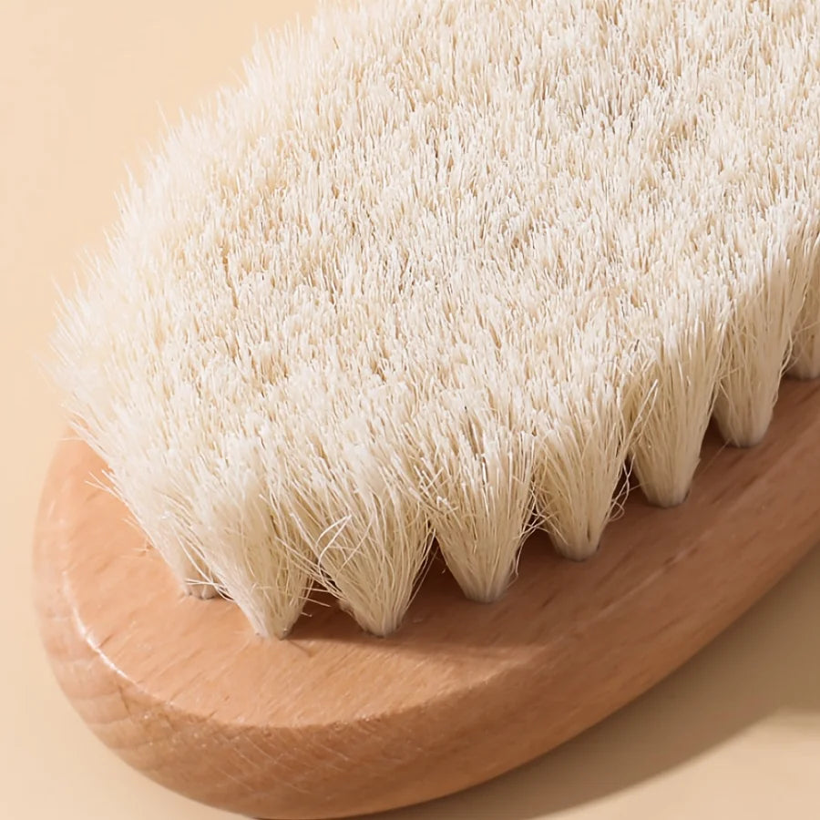Kit de soins bébé 6 pièces – Brosses, peigne, ciseaux, lime et accessoires dans une trousse pratique