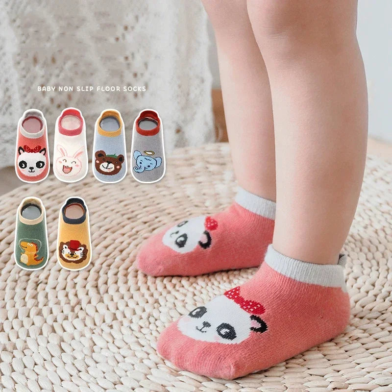 🧸 Chaussettes Antidérapantes Bébé – Confort, Sécurité & Style Trop Mignon