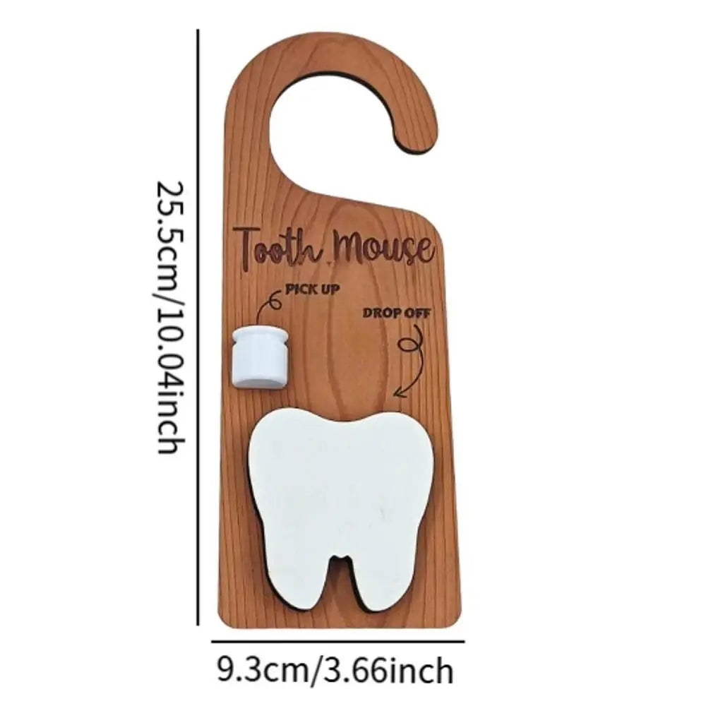Accroche-porte “Petite Souris” en bois – Pour déposer la dent et recevoir la surprise magique